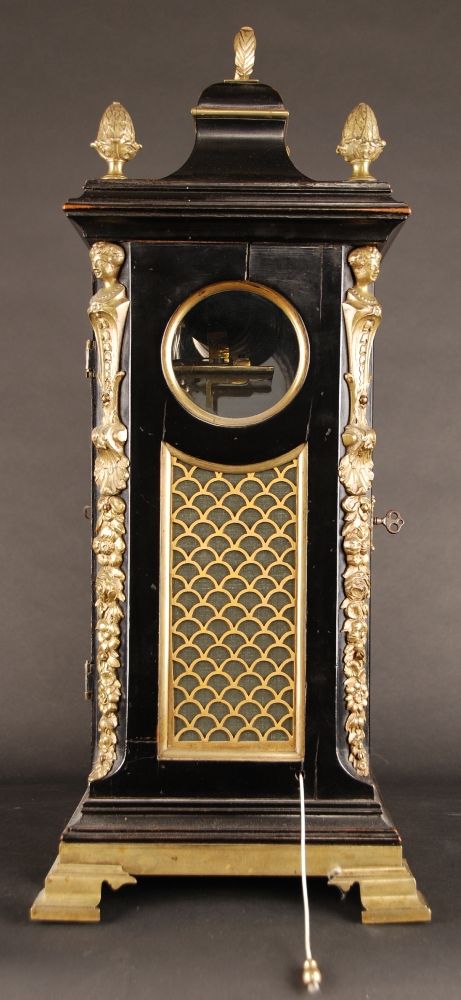 BR04 Musical bracket clock playing 4 melodies - image 4