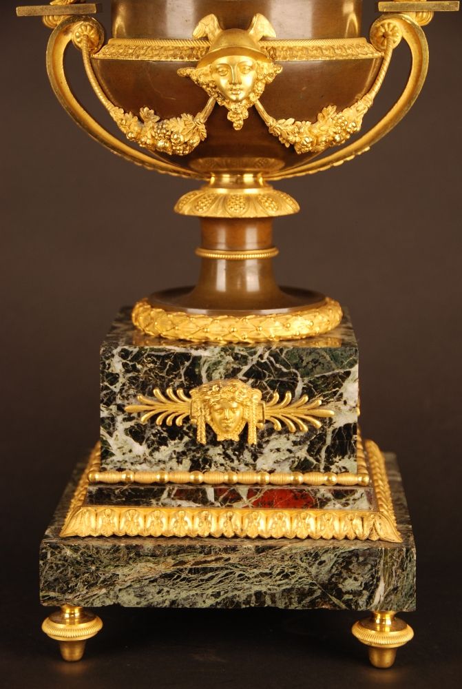 PV02 Empire mantel clock set with Medici vases, PIERRE-PHILIPPE THOMIRE - image 3