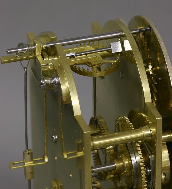 S14 Ormolu and silvered-bronze mantle clock - afbeelding 3