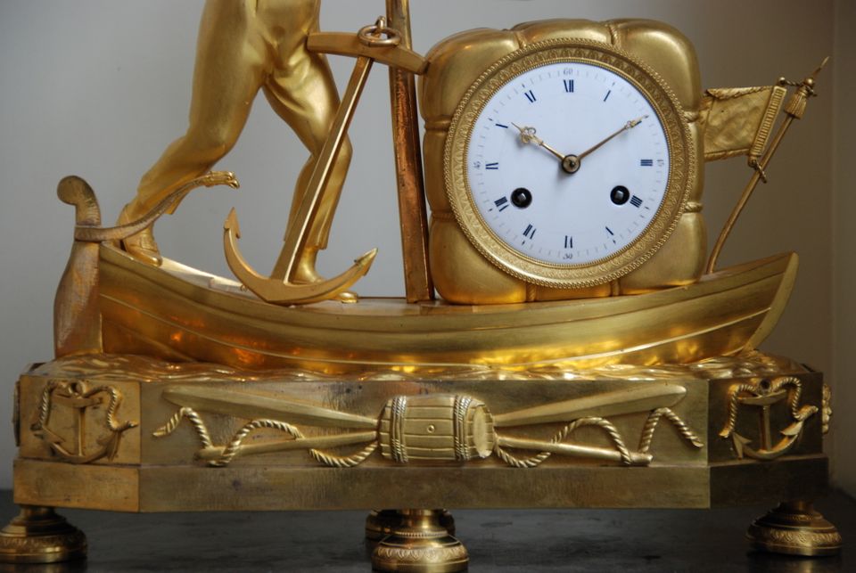 M156 Gilt bronze French Directoire 'genre clock' - image 3