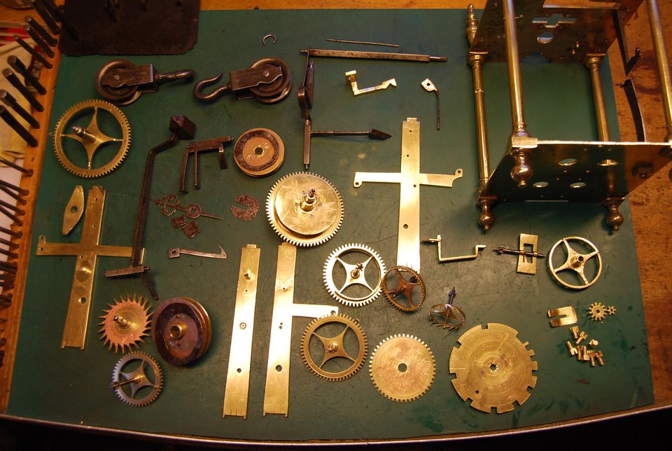 LA12 Wings lanternclock with alarum - image 6