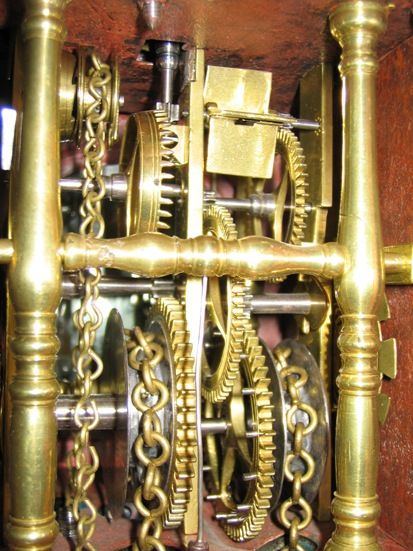 DW11 Miniature 18th century Dutch-Frisian 'stoeltjesklok schippertje' with alarm function. - afbeelding 4