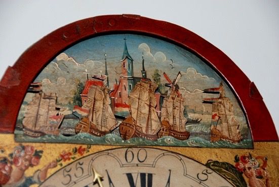 DW32 Frisian Wall clock 'Spinnekopje' with rocking shipps automaton. - image 4