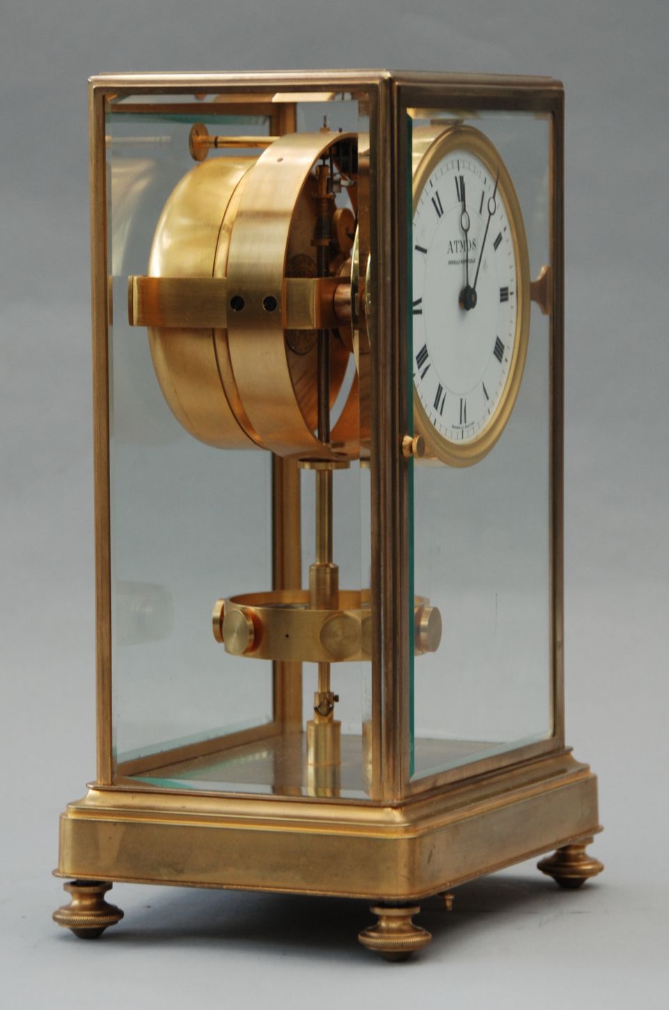 M208 Large Reutter gilt brass Atmos K1, no 321, 5 glasses, France circa 1930. - image 4