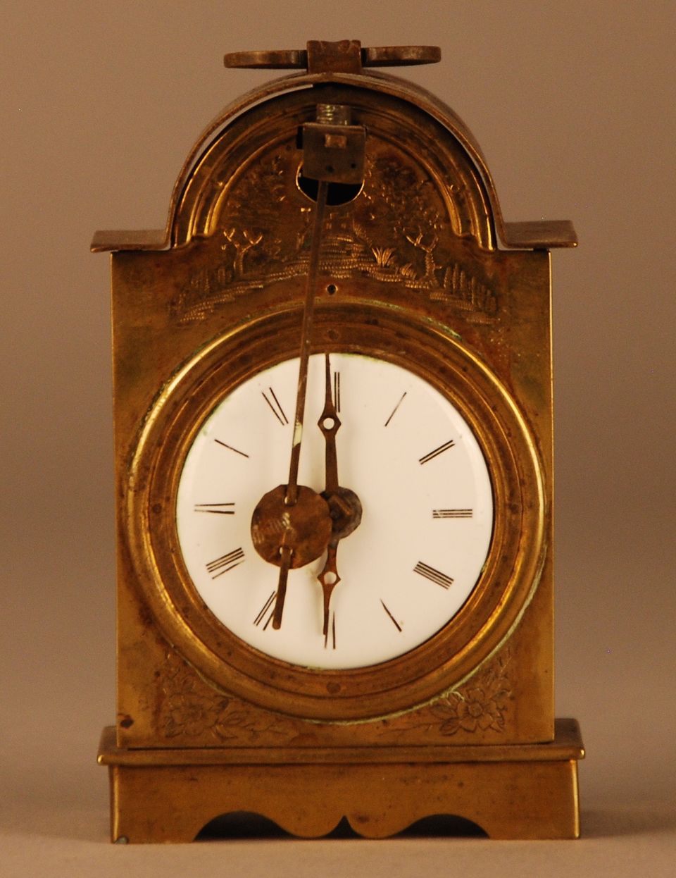 C03 Miniature engraved vorderzapler travel clock - image 2