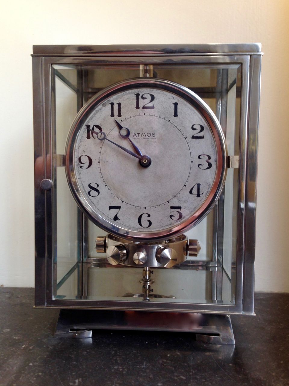 M211 Nikkelen art deco JL Reutter vier glazen Atmos klok - afbeelding 2