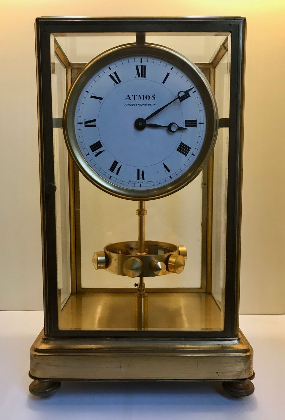 M247 Large Reutter gilt brass Atmos K1, no 547, 5 glasses, France circa 1930. - image 2