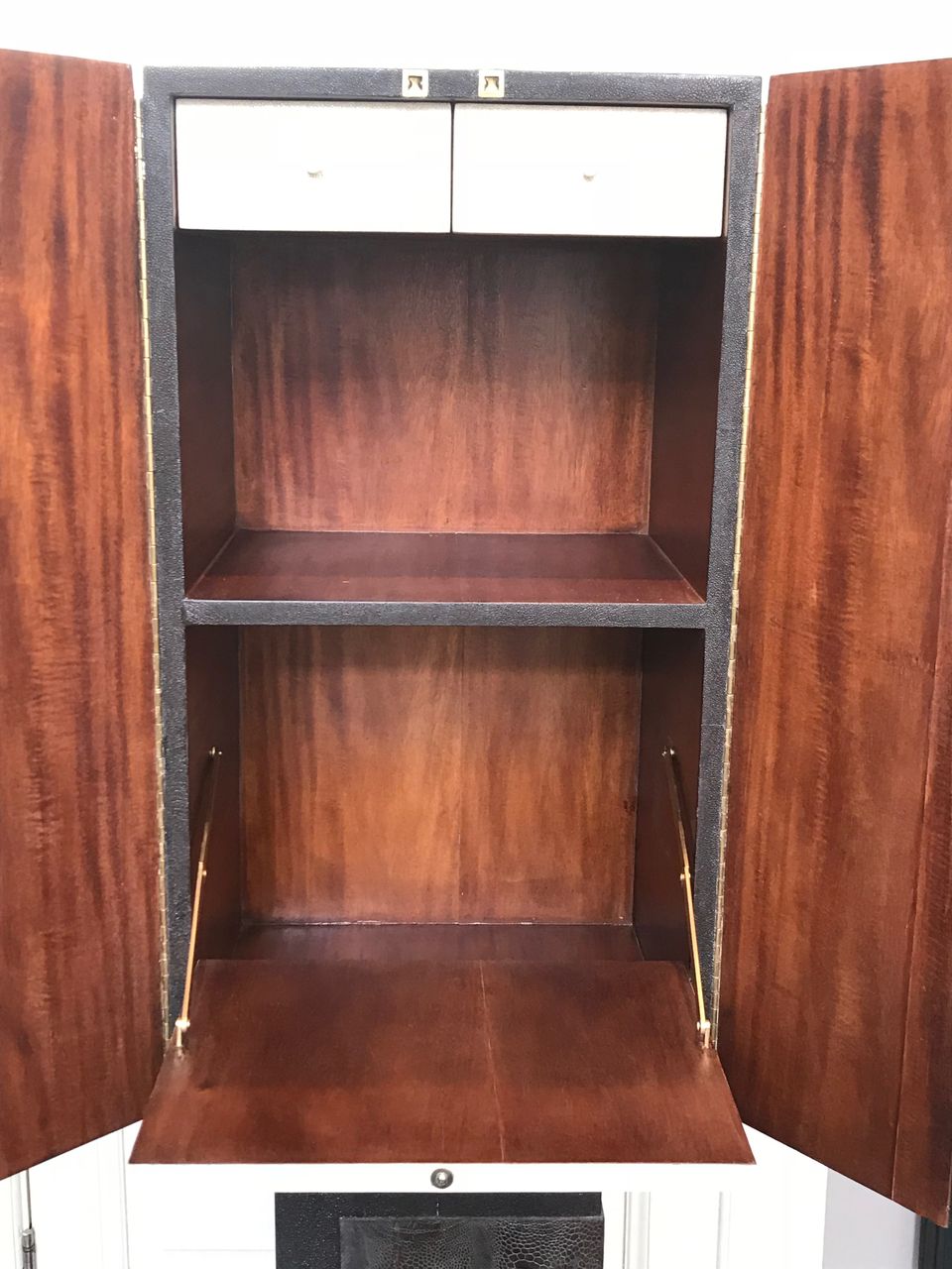 F07 R&Y Augousti Shagreen and Ostrich leather covered cabinet - image 9