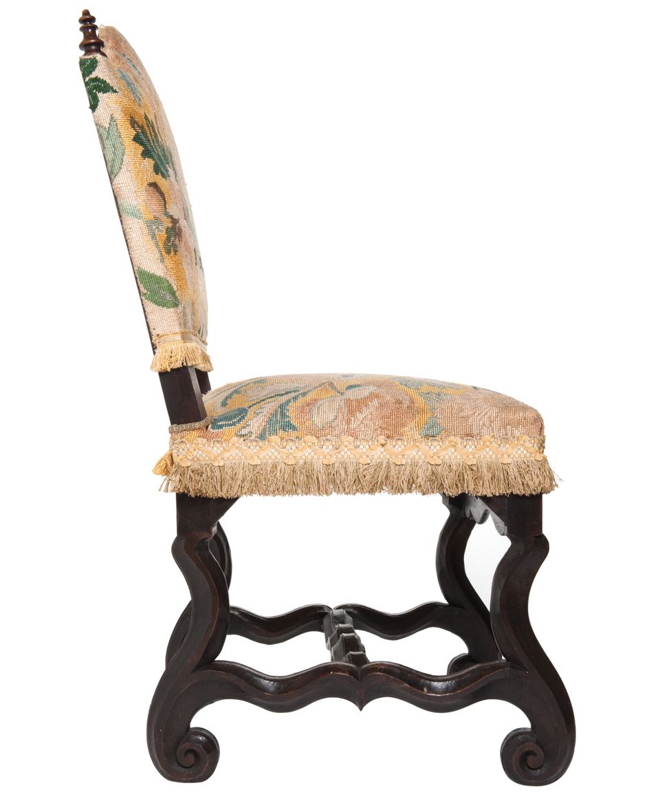 A Pair of Tapestry Upholstered Chestnut Louis XIV Chairs - afbeelding 3