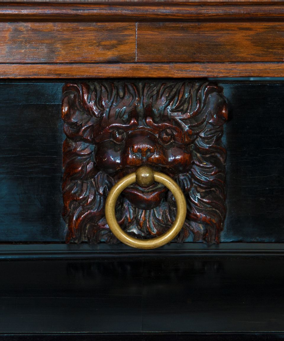 A Rare Dutch XVIIth. Century Cabinet-on-Stand. A so-called   “Kraamkamerkast” - image 3