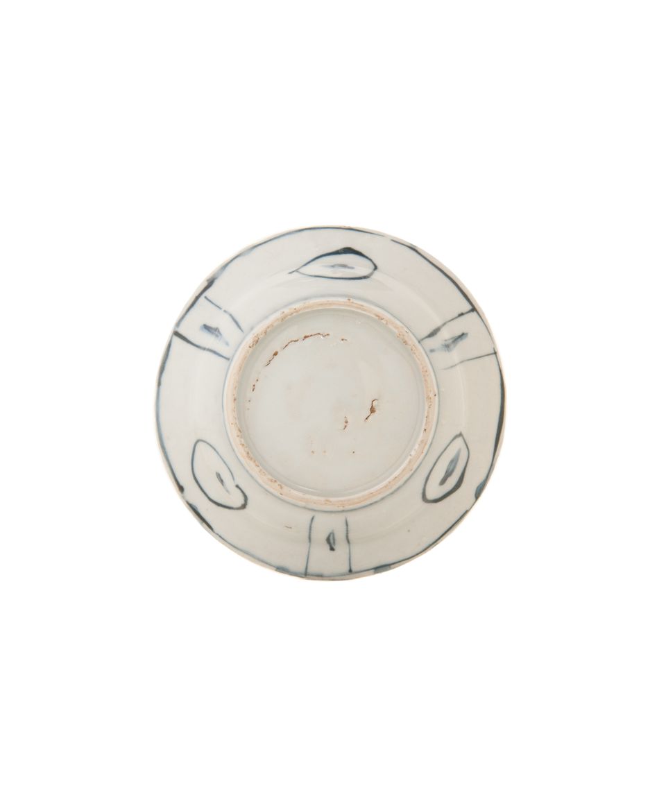 Very Small Kraak Dish with Bird on Rock - image 2