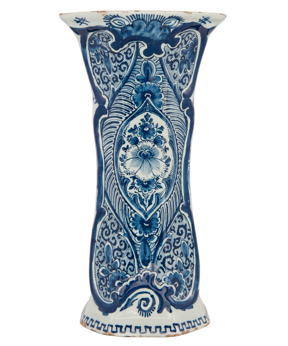 A 5-Piece Dutch Delft Garniture - afbeelding 2