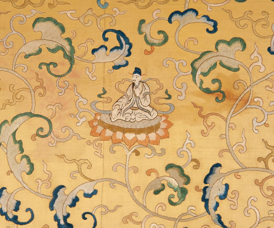 An Imperial Yellow-ground Embroidered Silk Panel - image 5