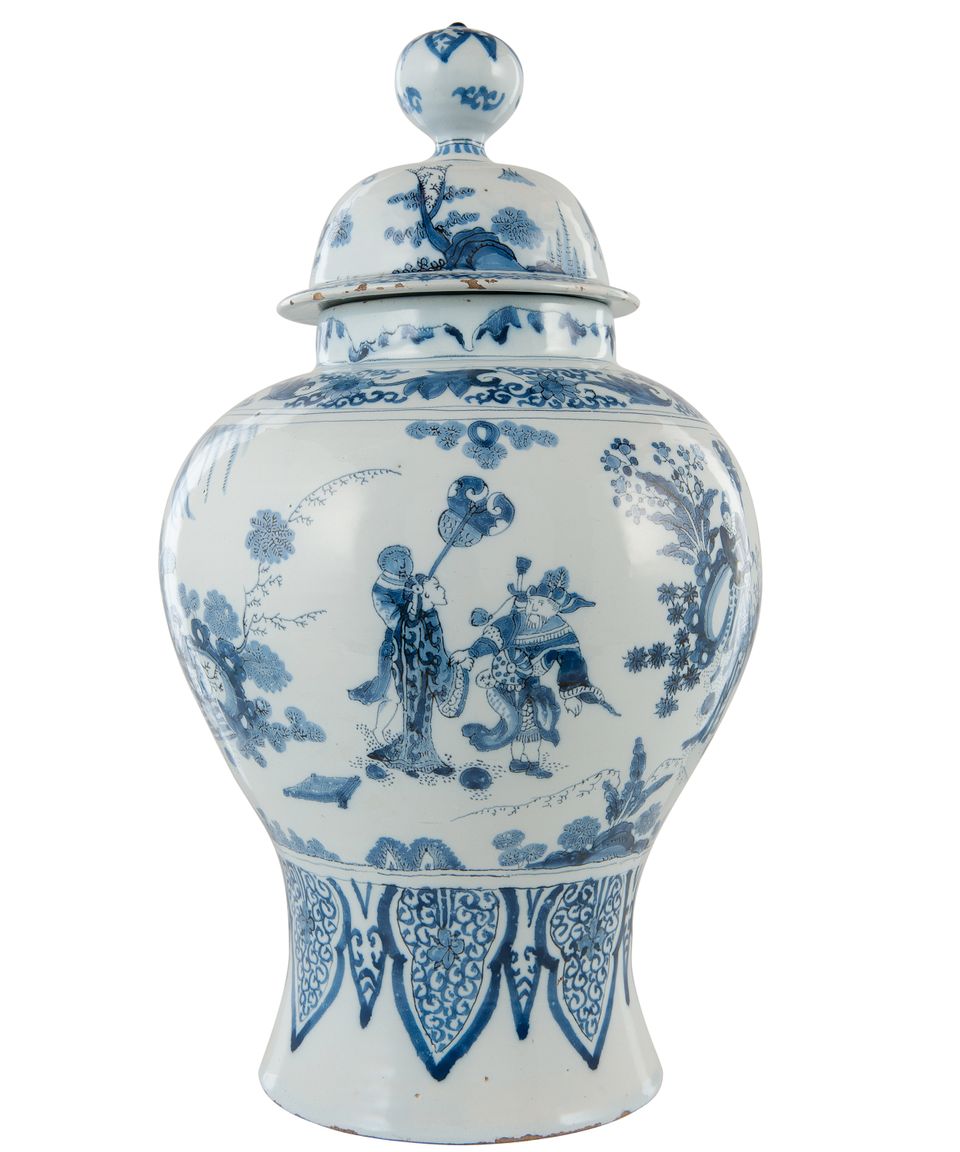Een Driedelig Blauw - Wit Kaststel in Delfts Aardewerk - afbeelding 3