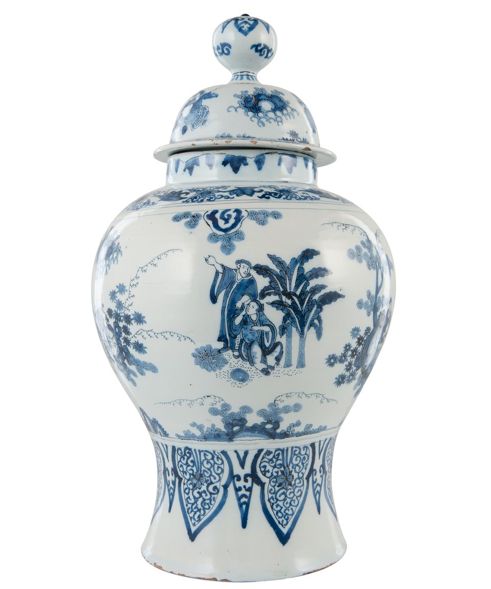 Een Driedelig Blauw - Wit Kaststel in Delfts Aardewerk - afbeelding 5